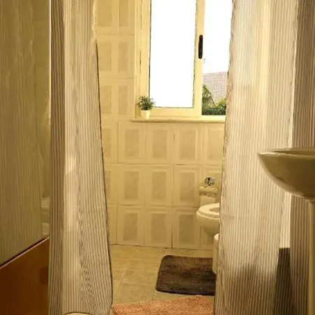 Papu's Center 2br *